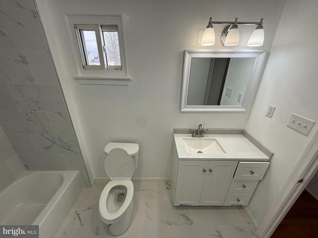 2561 BURNING TREE RD, Pennsauken, NJ 08109