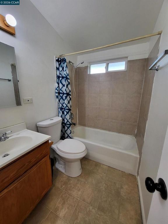 Image 17 of property listing at 115 Danrose Dr, Vallejo, CA 94589