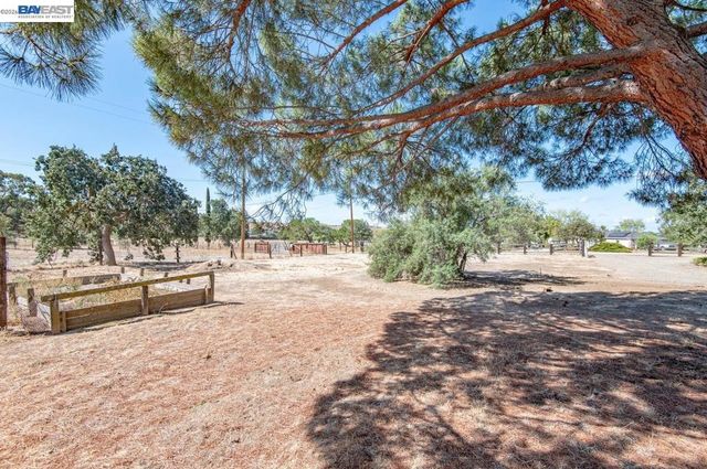 10970 Tesla Rd, Livermore, CA 94550