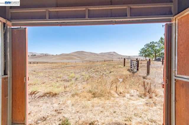 10970 Tesla Rd, Livermore, CA 94550