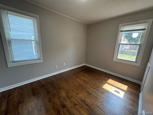2003 Moran Avenue, Lincoln Park, MI 48146