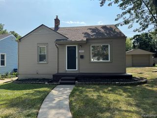 2003 Moran Avenue, Lincoln Park, MI 48146
