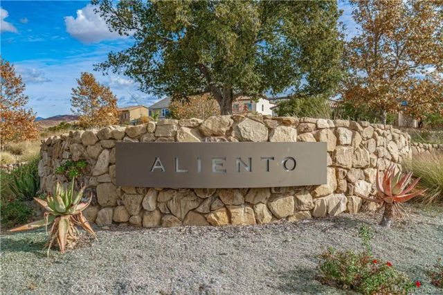 18642 Cedar Crest, Canyon Country, CA 91321