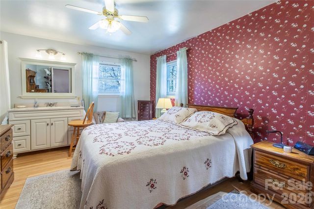 356 Pleasant Hill Drive, Brevard, NC 28712