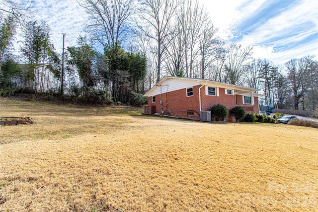 356 Pleasant Hill Drive, Brevard, NC 28712