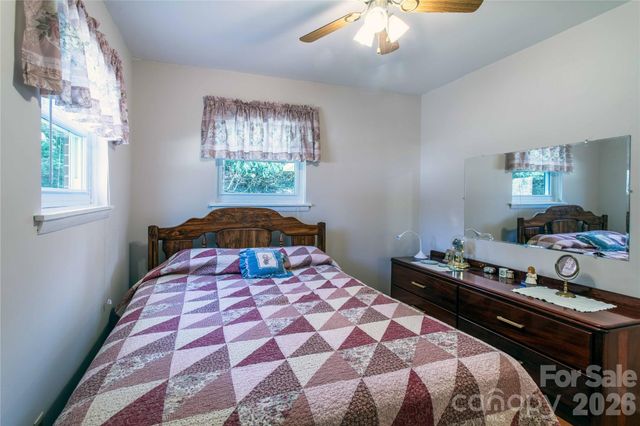 356 Pleasant Hill Drive, Brevard, NC 28712