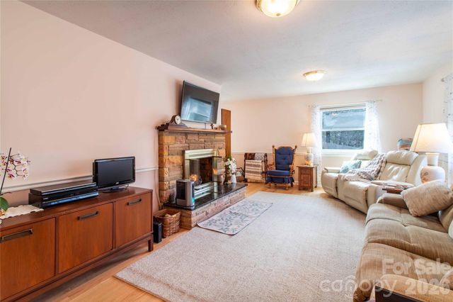 356 Pleasant Hill Drive, Brevard, NC 28712