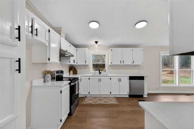 329 Brook Road, Barnesville, GA 30204