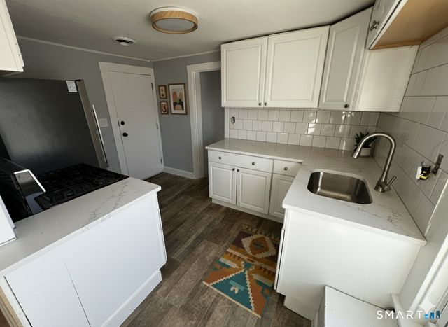 121 Hawley Avenue D, Milford, CT 06460