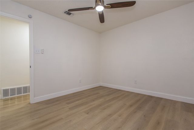 3102 Avon Drive, Arlington, TX 76015