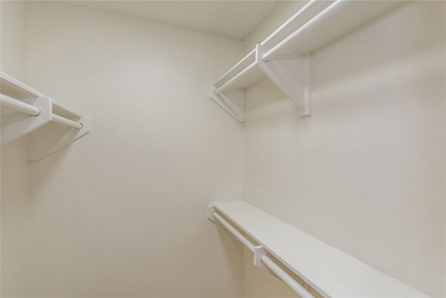 3102 Avon Drive, Arlington, TX 76015