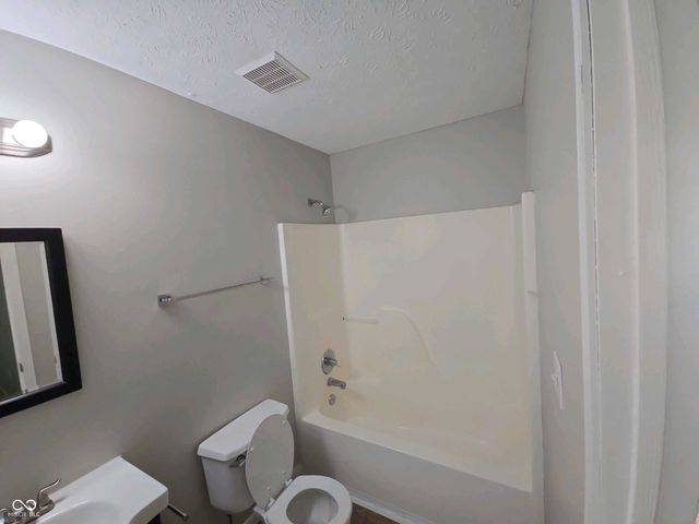 7714 Dixon Court, Noblesville, IN 46062