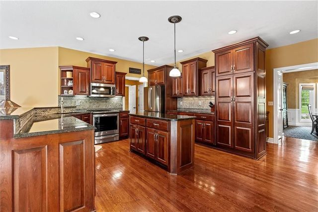 14702 Hills Road, Kearney, MO 64060