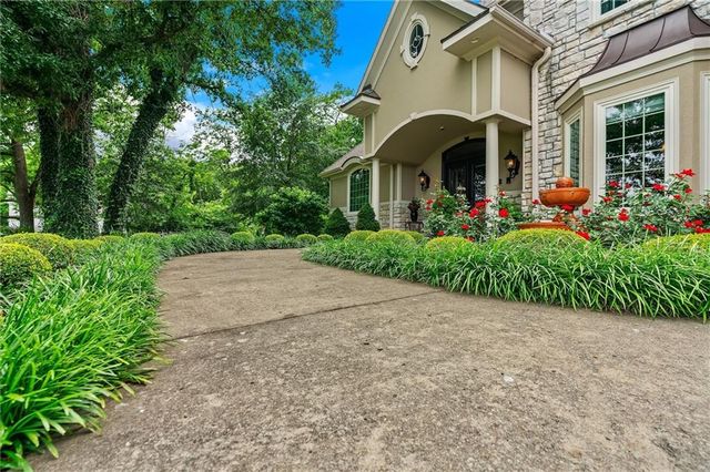 14702 Hills Road, Kearney, MO 64060