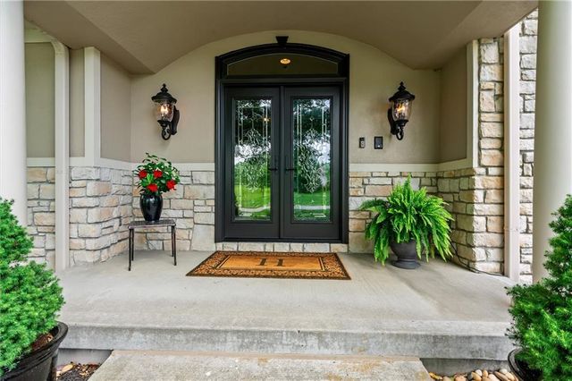 14702 Hills Road, Kearney, MO 64060