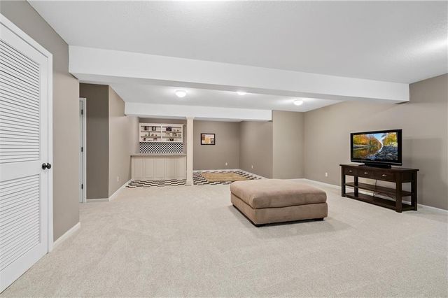 14702 Hills Road, Kearney, MO 64060