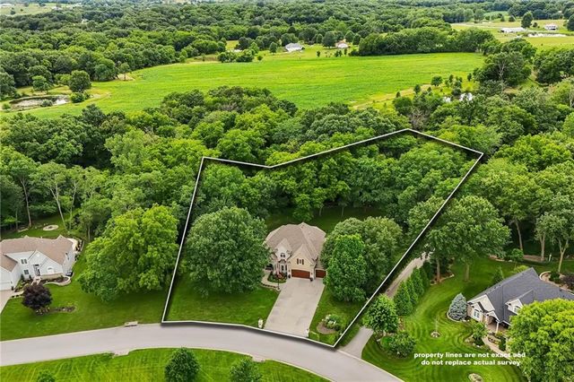 14702 Hills Road, Kearney, MO 64060