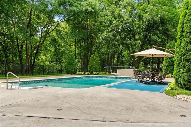 14702 Hills Road, Kearney, MO 64060