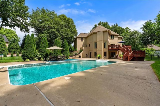 14702 Hills Road, Kearney, MO 64060