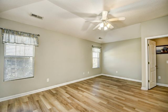 9825 Simonton Ct., Murrells Inlet, SC 29576