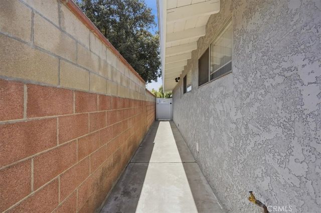 533 S Devon Road, Orange, CA 92868