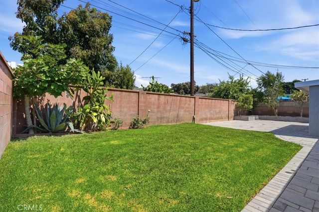533 S Devon Road, Orange, CA 92868