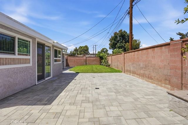533 S Devon Road, Orange, CA 92868