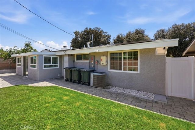 533 S Devon Road, Orange, CA 92868