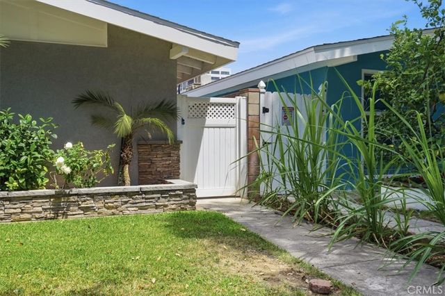 533 S Devon Road, Orange, CA 92868