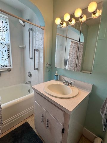 20 Bell Street, Spencer, MA 01562