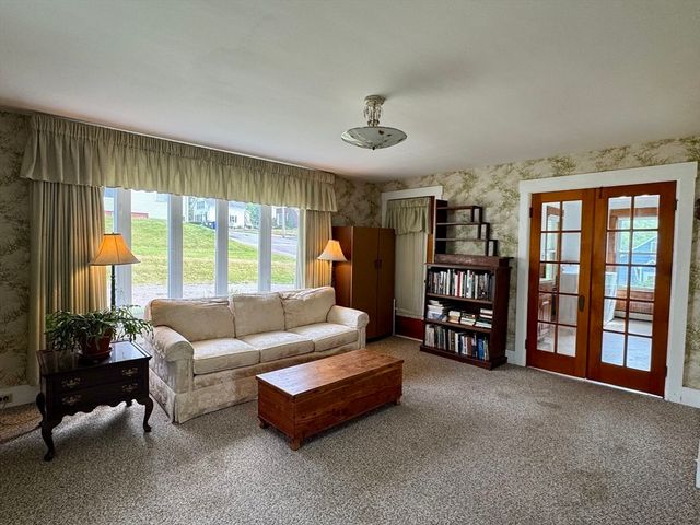 20 Bell Street, Spencer, MA 01562