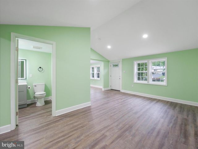 1712 SHENANDOAH RIVER DR, Harpers Ferry, WV 25425