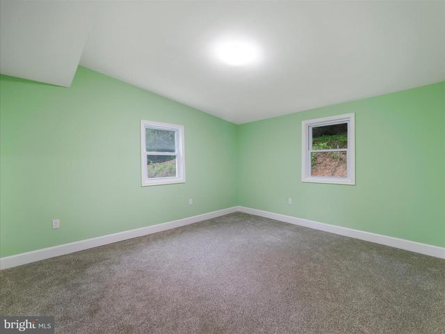 1712 SHENANDOAH RIVER DR, Harpers Ferry, WV 25425