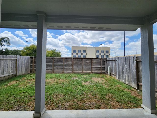 1513 Lakeline Oak Drive, Houston, TX 77084