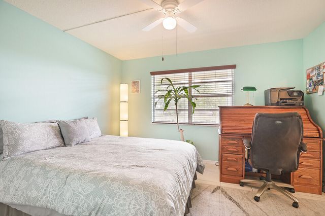 1141 Calamondin Terrace 202, Delray Beach, FL 33445