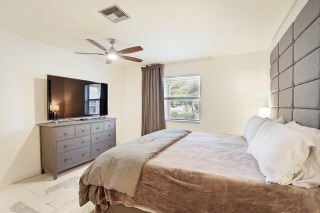 1141 Calamondin Terrace 202, Delray Beach, FL 33445