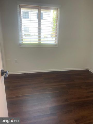 1019 RAVENS CREST DR, Plainsboro, NJ 08536