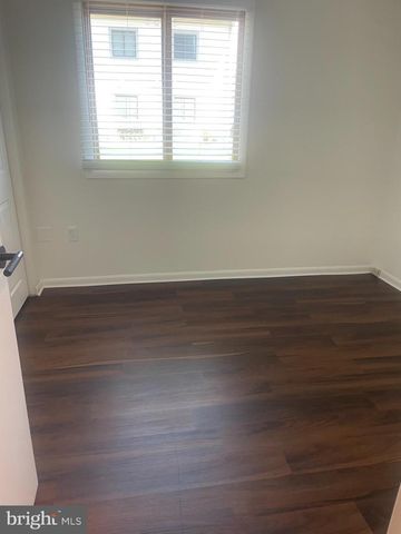 1019 RAVENS CREST DR, Plainsboro, NJ 08536