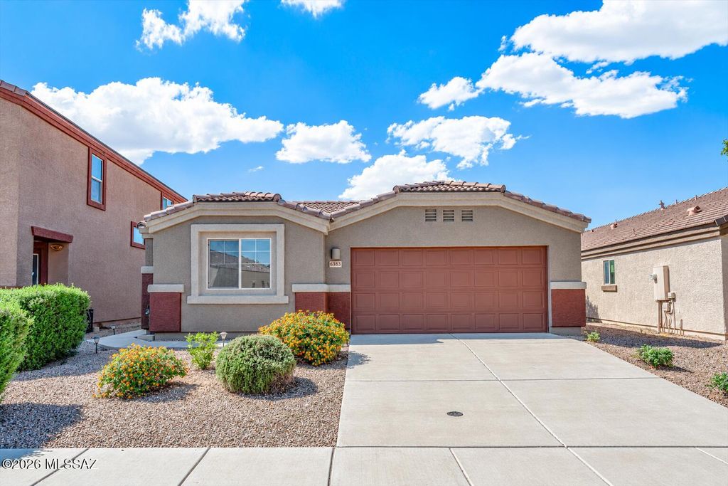 6383 W Sugar Pine Trail, Tucson, AZ 85743