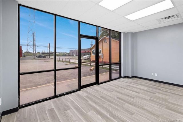 138 W Prien Lake Road, Lake Charles, LA 70601