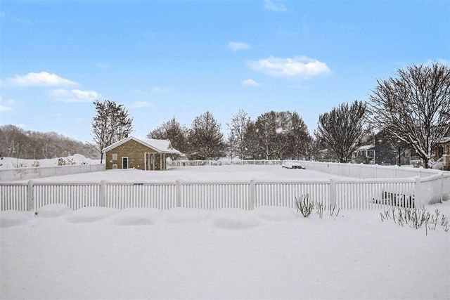 4310 St Annes Avenue, Kentwood, MI 49512