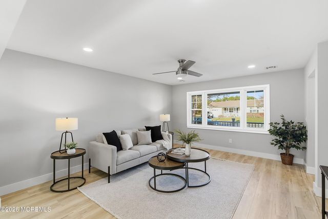 143 Westbrook Drive, Toms River, NJ 08757