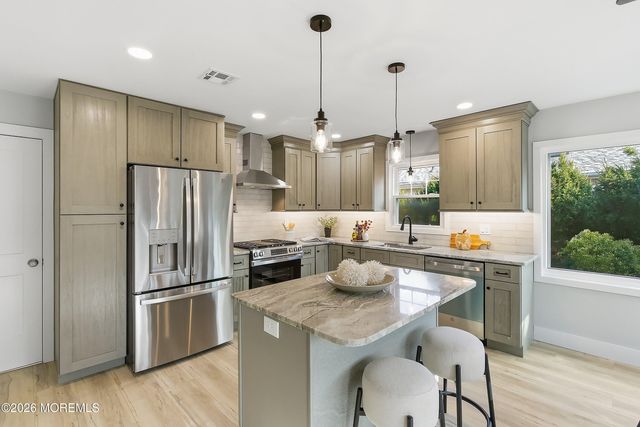 143 Westbrook Drive, Toms River, NJ 08757