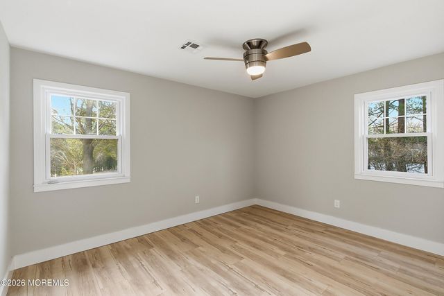 143 Westbrook Drive, Toms River, NJ 08757