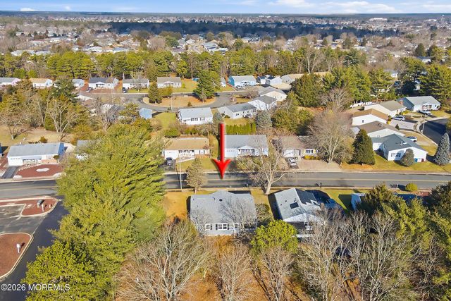 143 Westbrook Drive, Toms River, NJ 08757