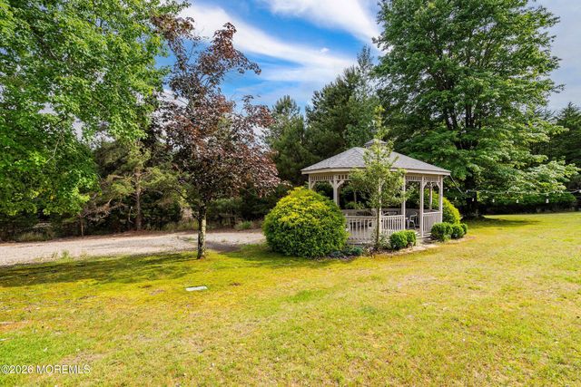 143 Westbrook Drive, Toms River, NJ 08757