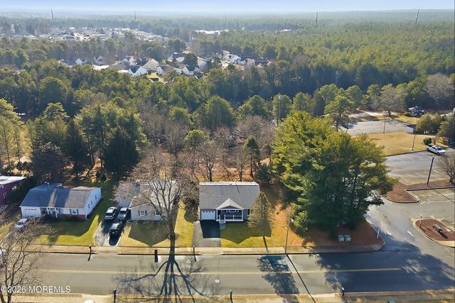 143 Westbrook Drive, Toms River, NJ 08757