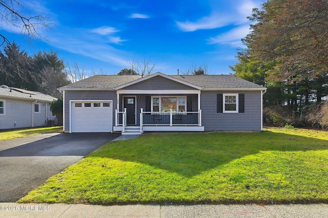 143 Westbrook Drive, Toms River, NJ 08757