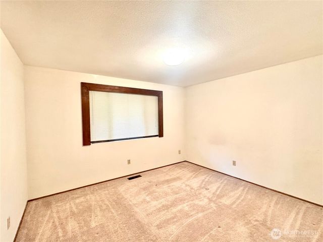 2320 Lakemoor Drive SW, Olympia, WA 98512