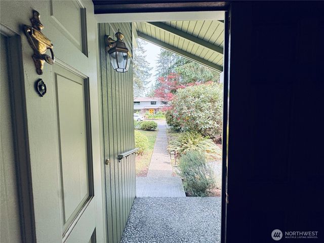 2320 Lakemoor Drive SW, Olympia, WA 98512